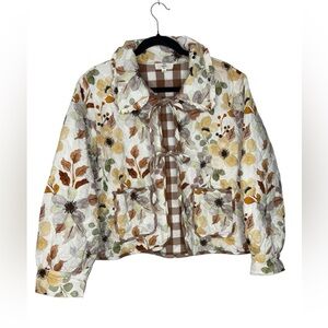 Entro Floral Print Quilted Jacket Size Medium Tie Front Patch Pockets Feminine